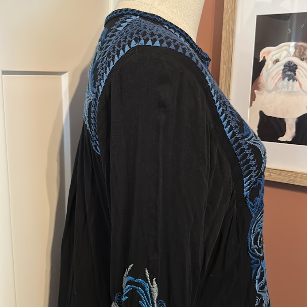 Johnny Was Biya Black & Blue Embroidered rayon blend long sleeve S tunic dress - Picture 7 of 14